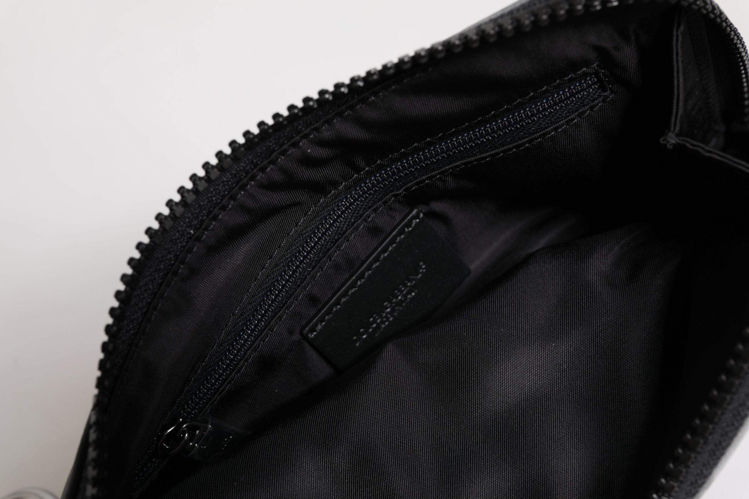 Schwarz Grau Camouflage Logo Plaque Schlüsselanhänger Tasche