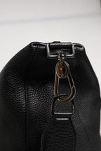Schwarze Kalbslederhandtasche Duffle Bag