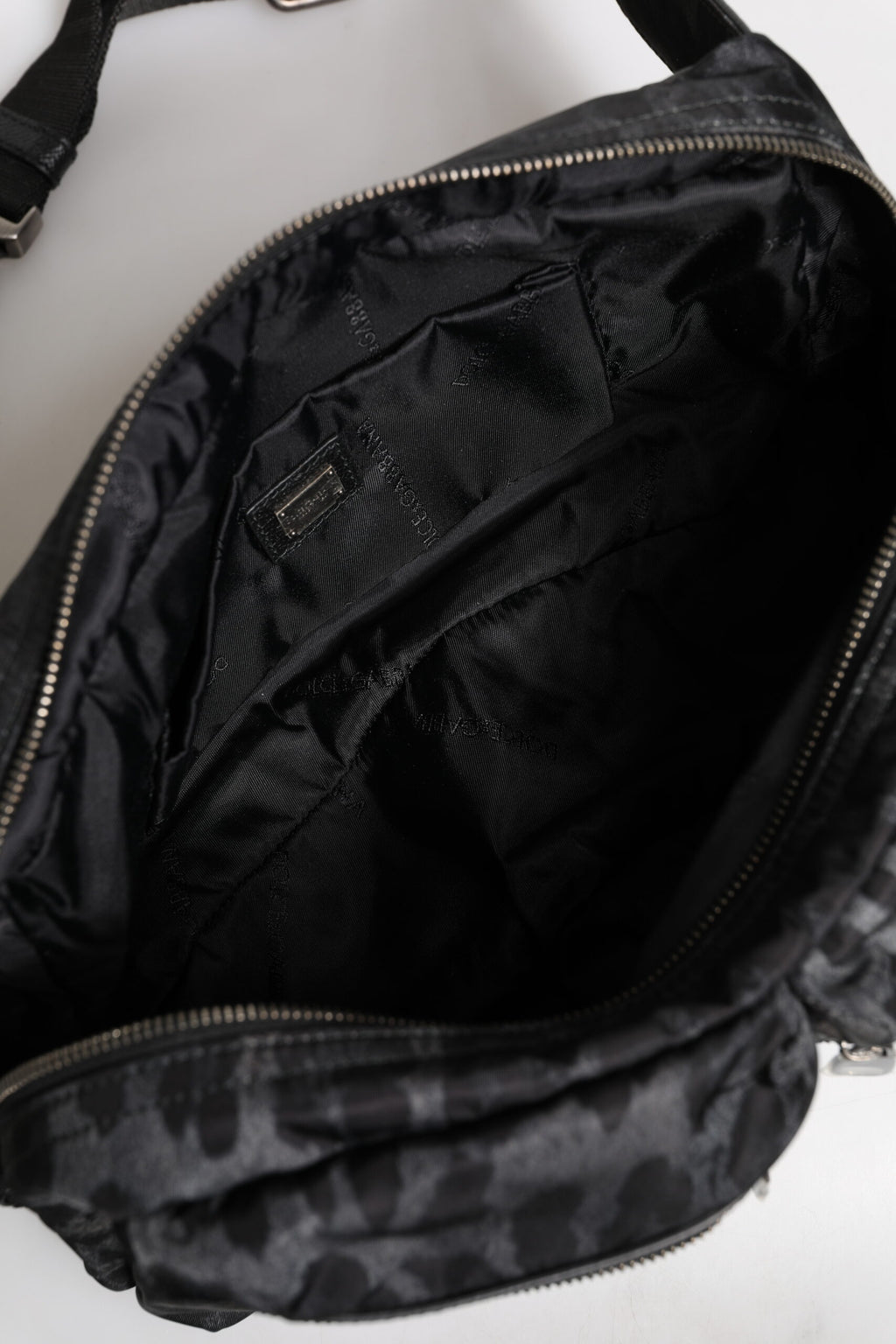 Schwarzer grauer Leopard DG Logo Gürtel Taille Gürteltasche