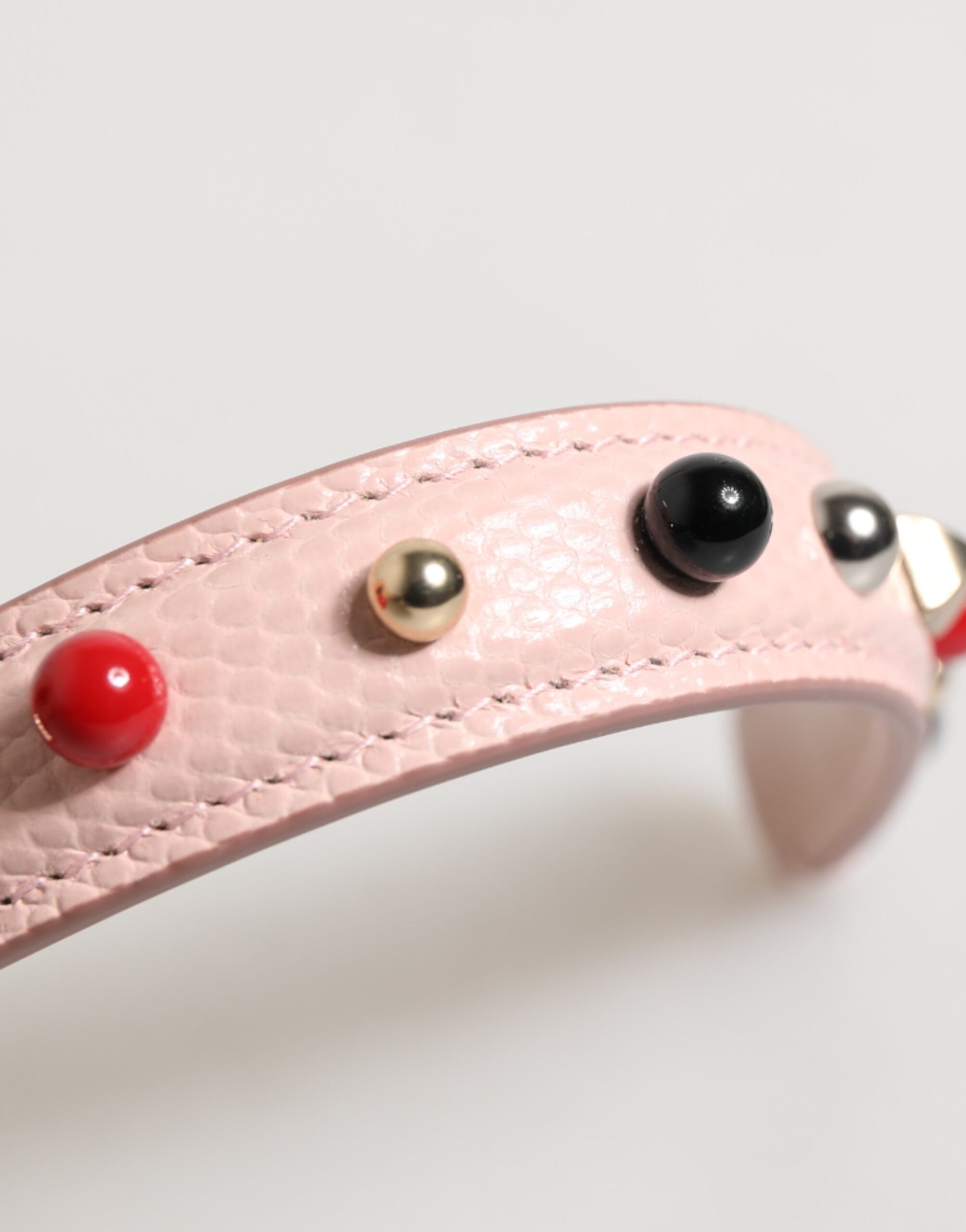 Hellrosa verschönerte Ledertasche mit Henkel und Schulterriemen