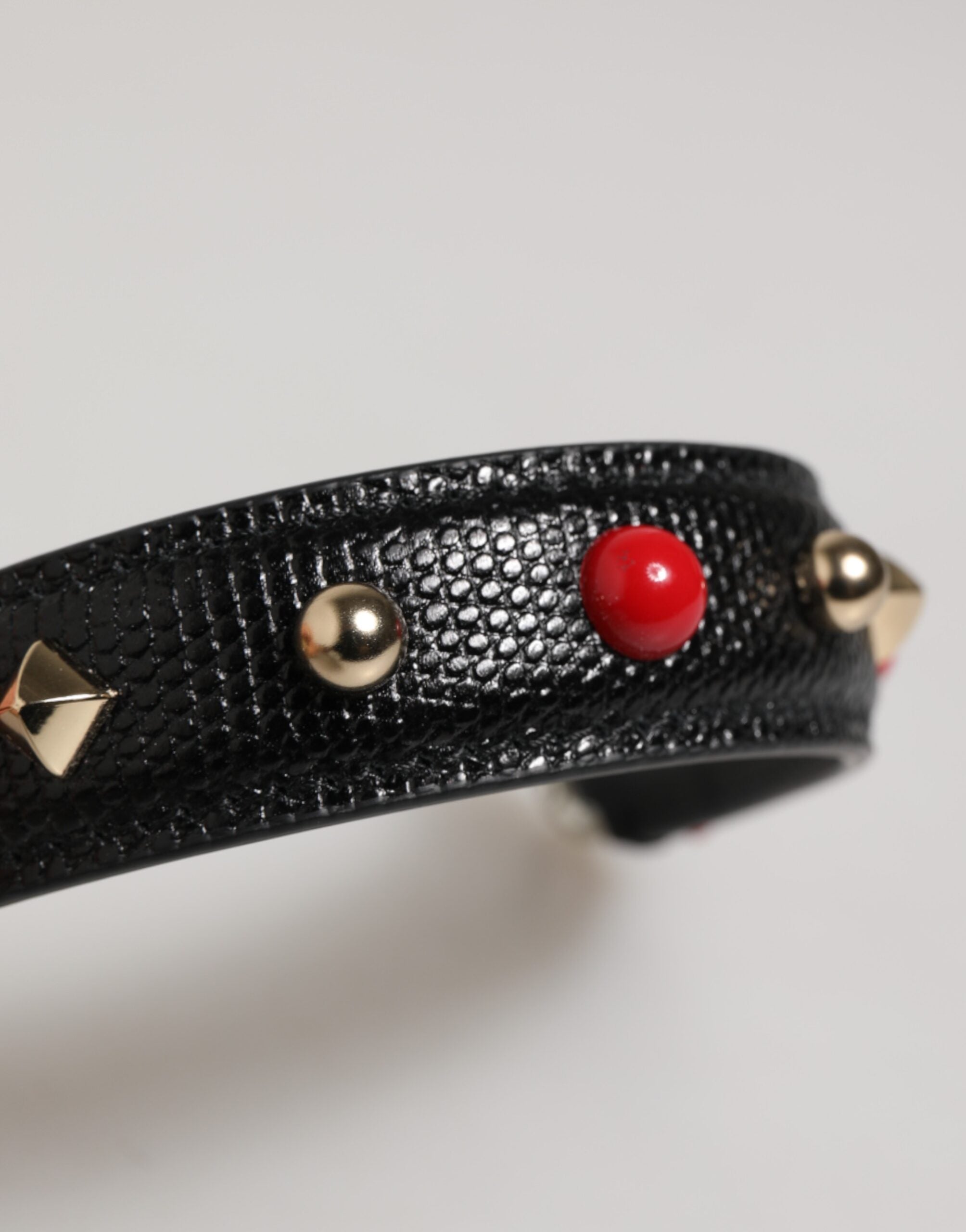 Schwarze verschönerte Ledertasche mit Henkel Frauen Schulterriemen