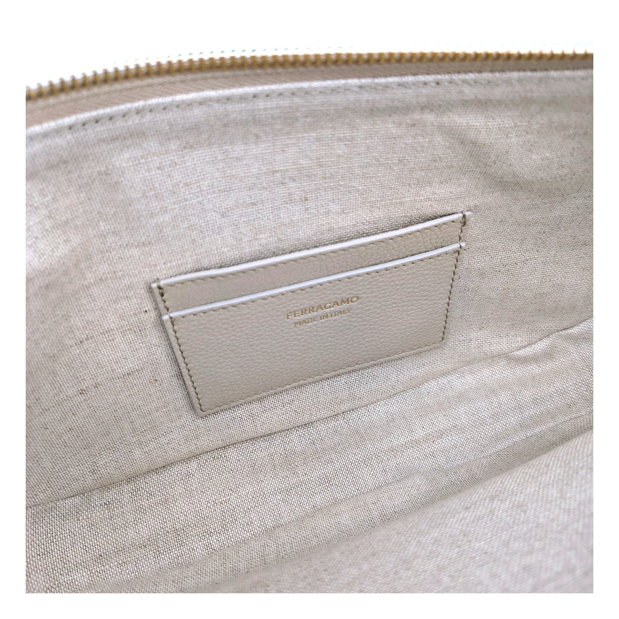 Graue Leder-Umhängetasche